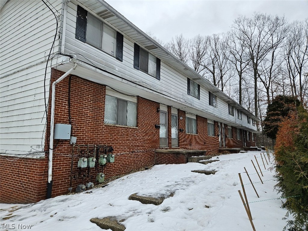 1781 Cromwell Drive, Akron, OH