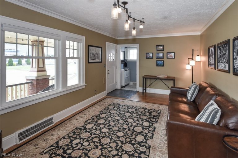1712 Wright, Rocky River, OH - Photo 8