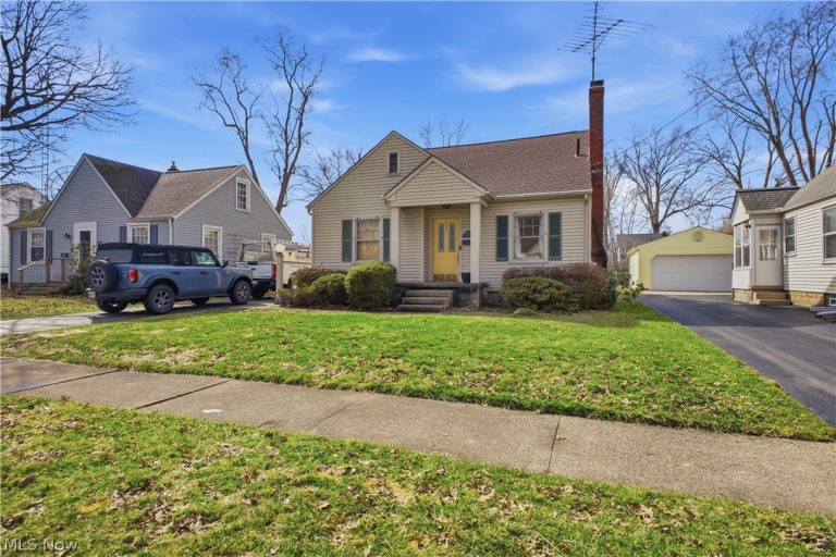 696 Meadowbrook Avenue, Warren, OH - Photo 2