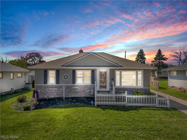 5590 Queens Highway, Parma, OH - Photo 3