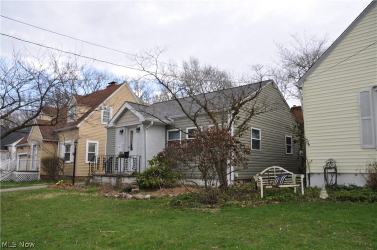 175 Harcourt Drive, Akron, OH - Photo 3