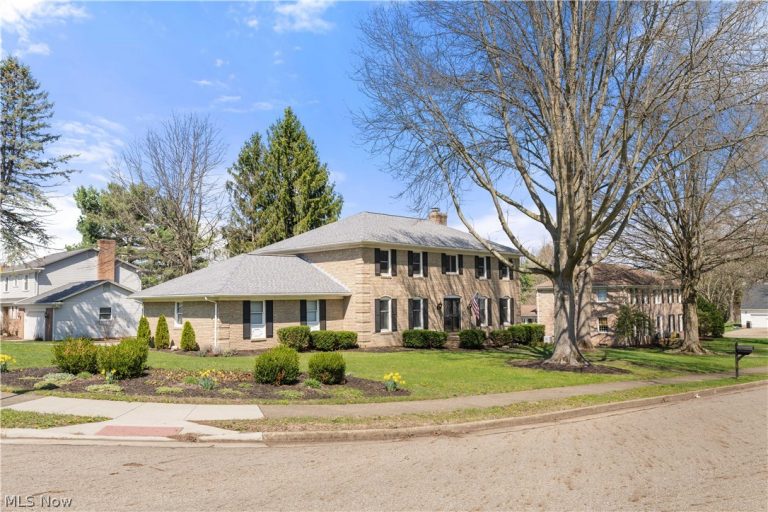 4705 Woodland Avenue, Canton, OH - Photo 2