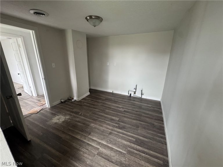 433 156th Street, Cleveland, OH - Photo 6