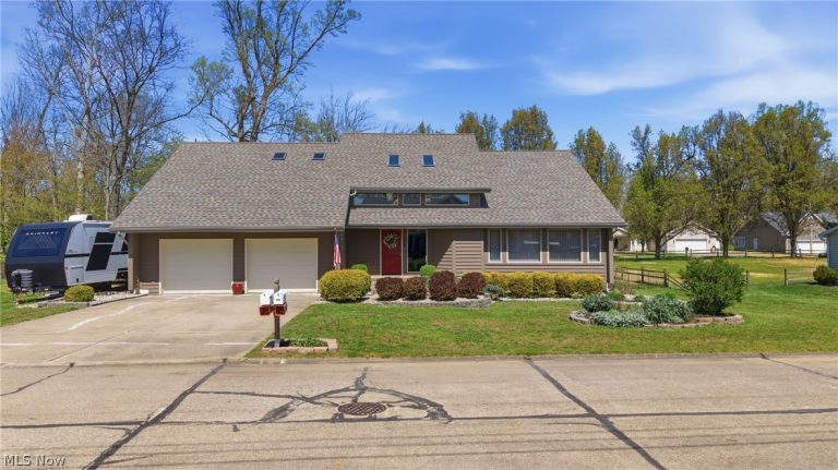 256 Walnut Grove, Washington, WV, 26181