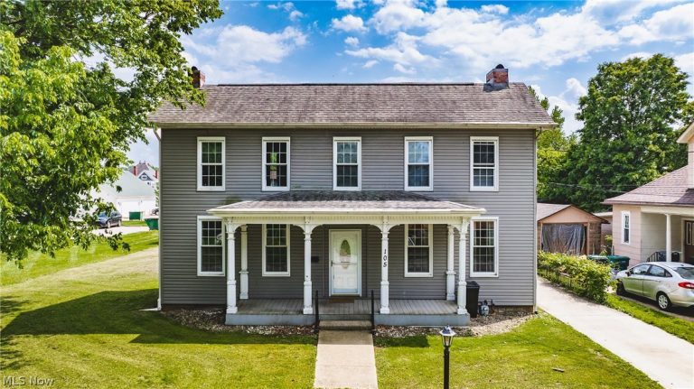 105 4 1/2 Street, Williamstown, WV, 26187