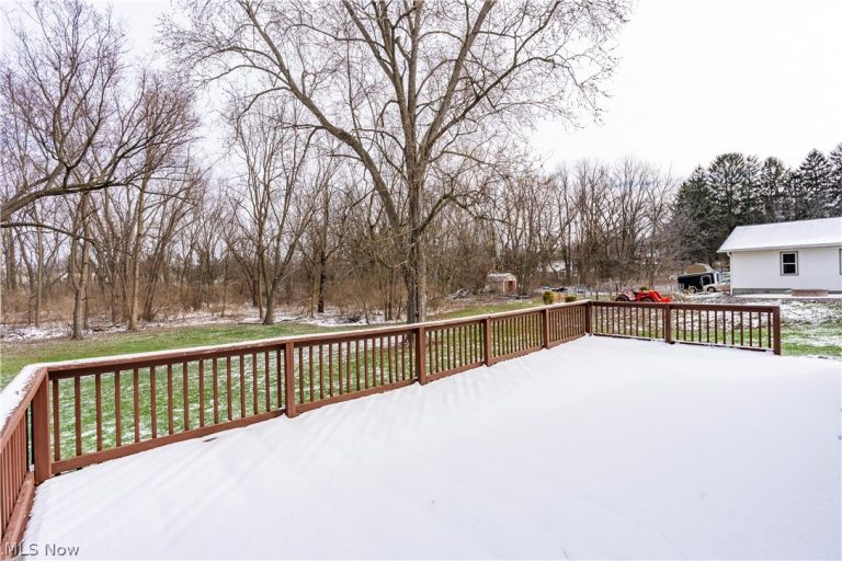 3939 Thunderbird Circle, North Canton, OH - Photo 5