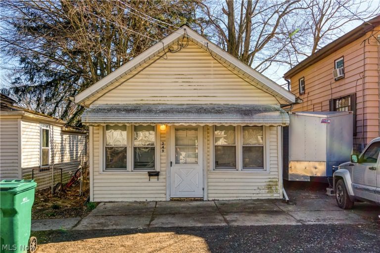 249 Harris Avenue, Ravenna, OH - Photo 5