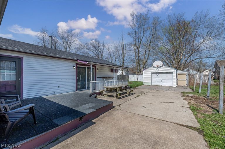 1020 19th Street, Lorain, OH - Photo 3
