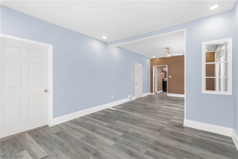 4517 Gifford Avenue, Cleveland, OH - Photo 6