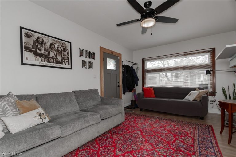 5718 Delora Avenue, Brooklyn, OH - Photo 3