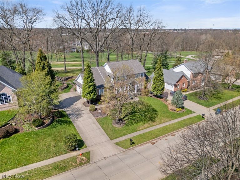 2872 Ironwood Drive, Green, OH - Photo 3