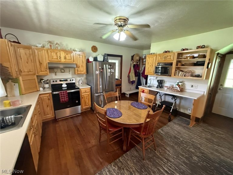 11140 Strasburg Bolivar Road, Bolivar, OH - Photo 3