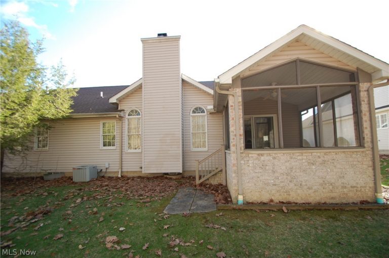 7863 Walnut Street #A, Boardman, OH - Photo 3