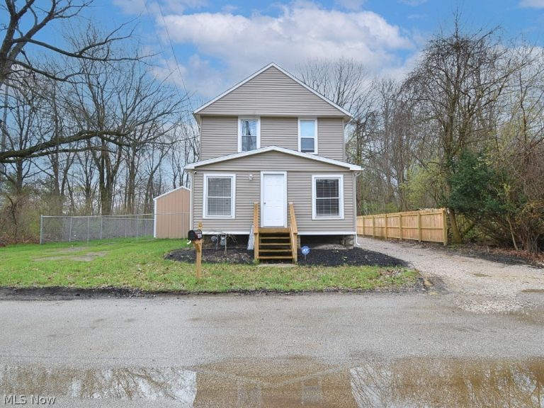 1422 30th Street, Ashtabula, OH - Photo 2