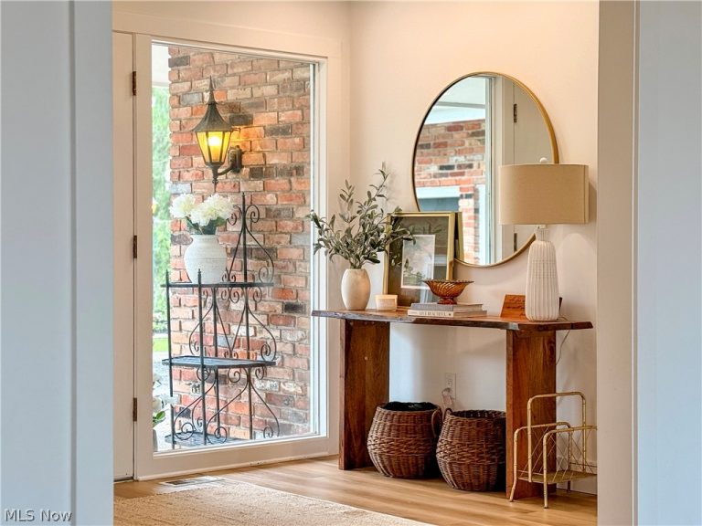 3169 Hilltop Point Circle, Medina, OH - Photo 6