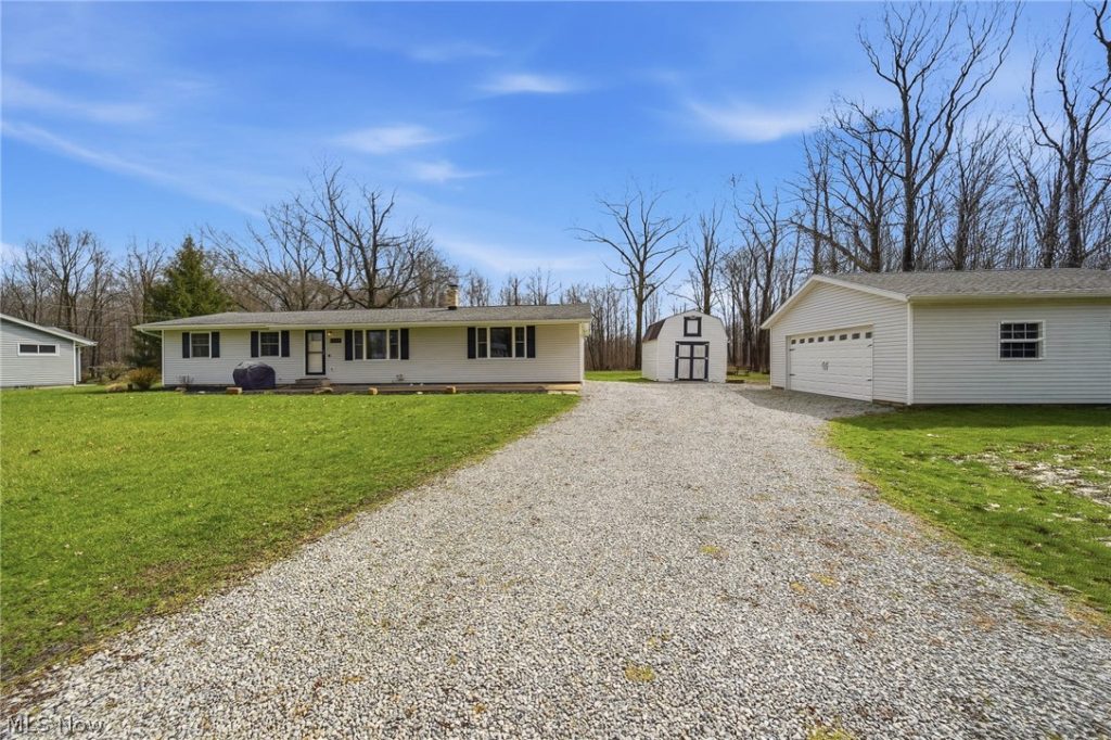 9934 State Route 700, Mantua, OH