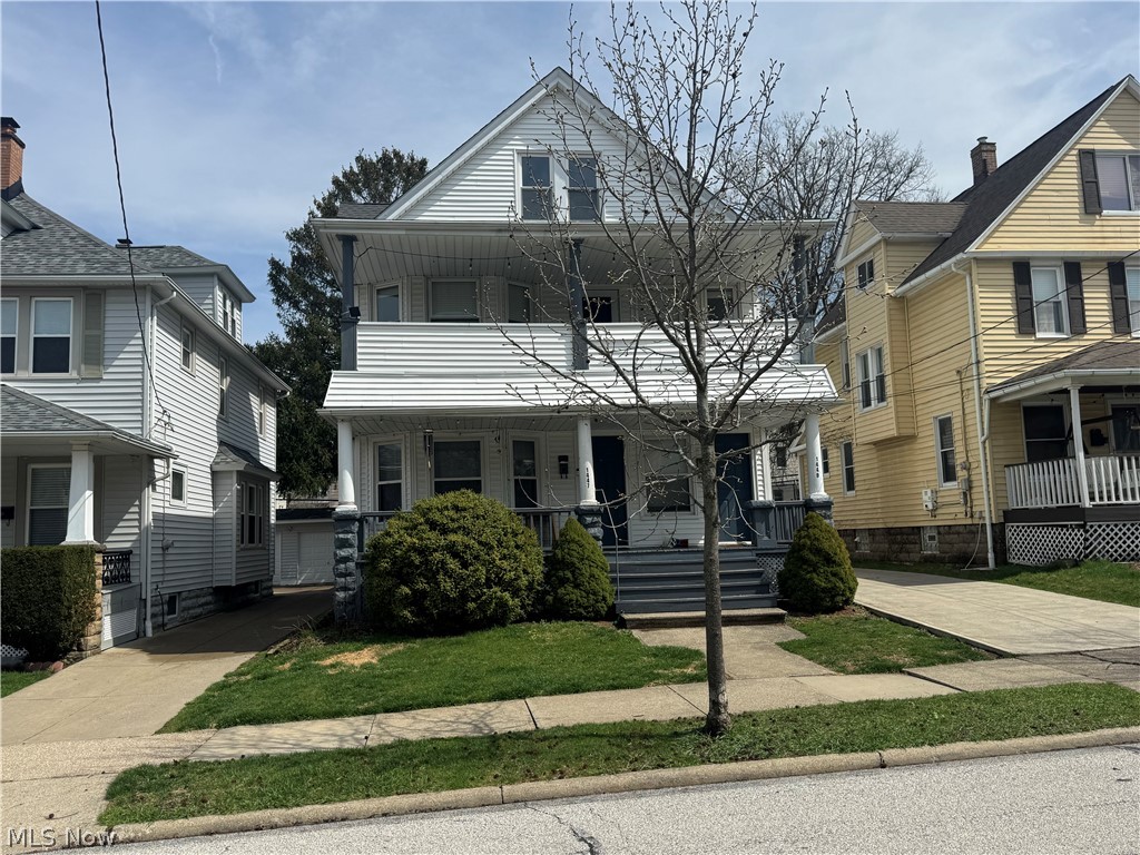 1447 Rosewood Avenue, Lakewood, OH