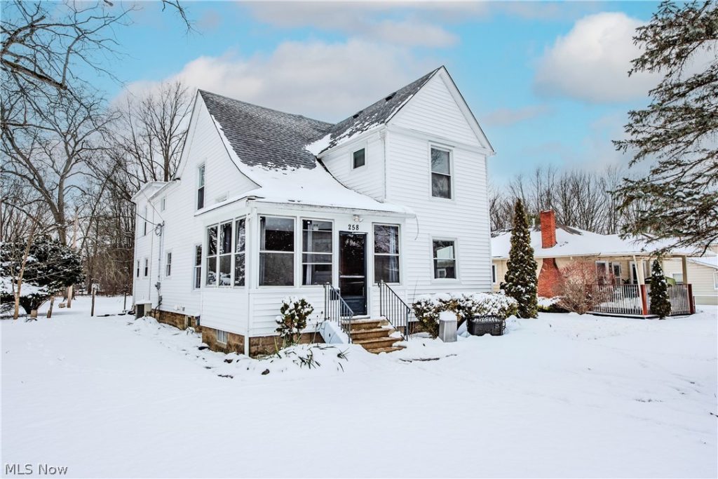 258 Pleasant Street, Oberlin, OH