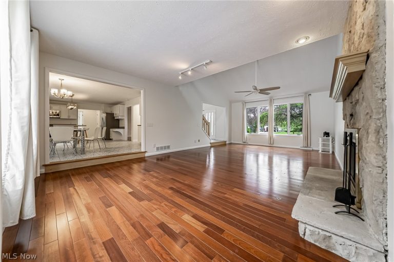 368 Leverett Lane, Highland Heights, OH - Photo 6