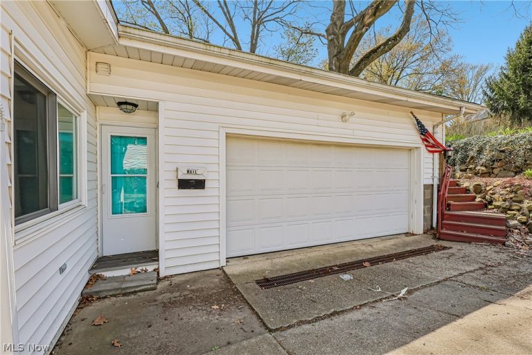 2060 6th Street, Akron, OH - Photo 6
