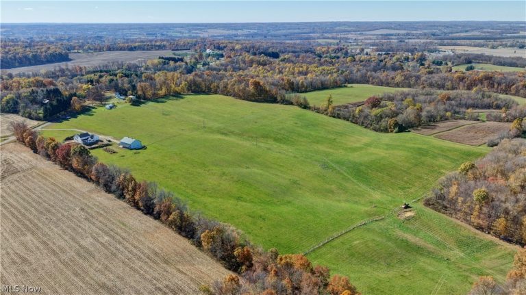 14281 North Liberty Road, Mount Vernon, OH - Photo 4
