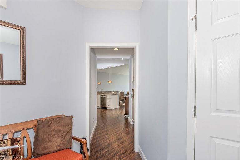5137 Shepherds Glen #38, Willoughby, OH - Photo 4