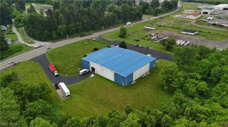 10091 River Road, Beech Bottom, WV - Photo 6