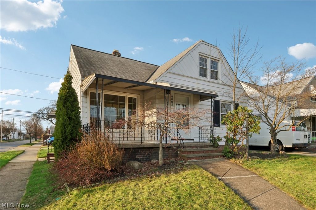 9005 Ansonia Avenue, Brooklyn, OH