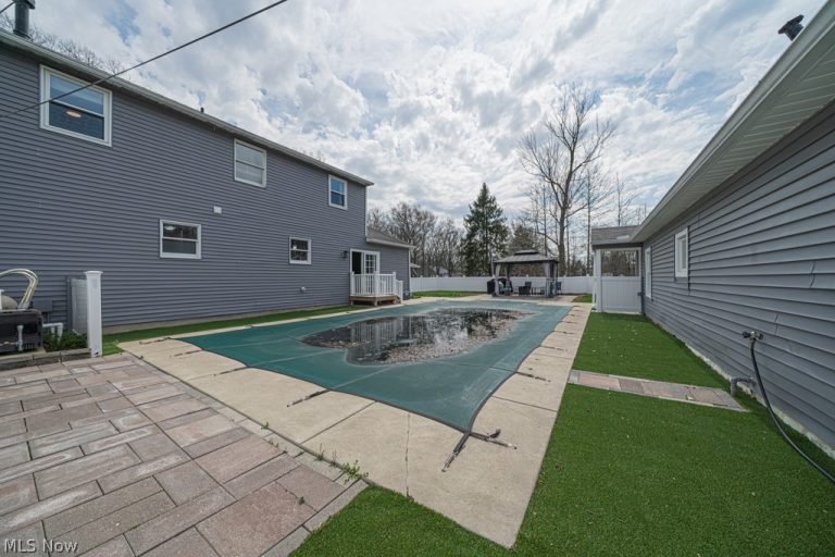 10396 Dewhurst Road, Elyria, OH - Photo 3
