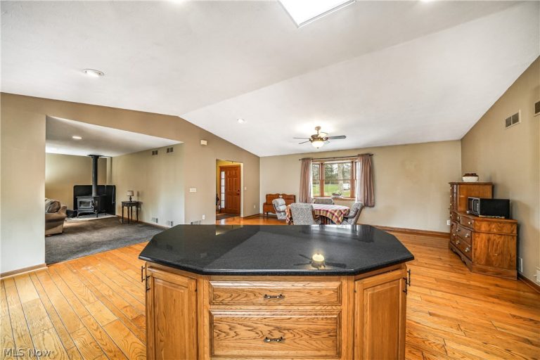 11538 Wheeler Road, Garrettsville, OH - Photo 8
