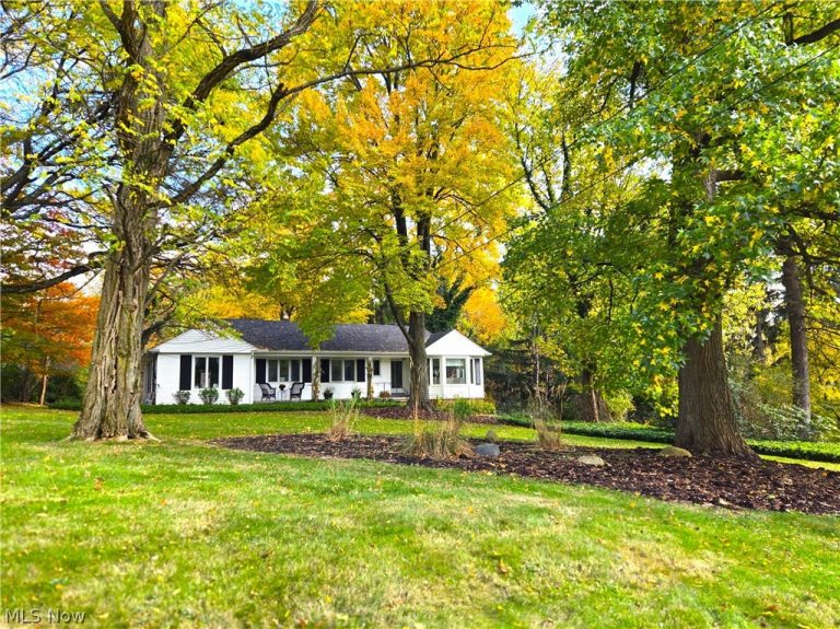 4639 Brainard Road, Chagrin Falls, OH, 44022
