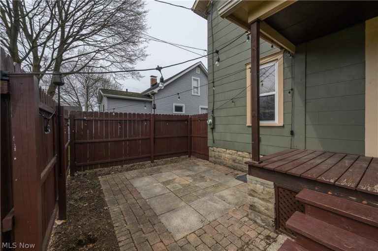 856 Baker Avenue, New Philadelphia, OH - Photo 6