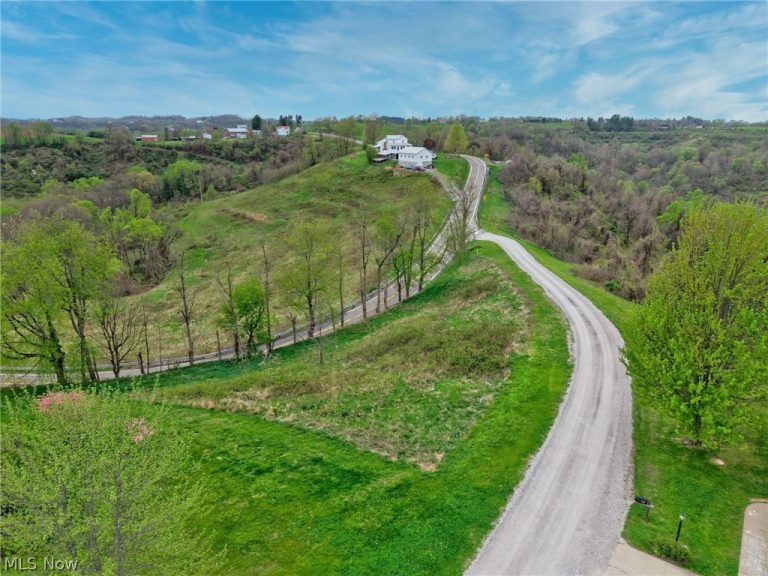 Country Boulevard, Clarington, OH - Photo 6