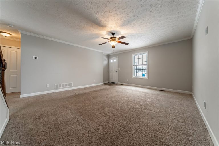 8708 Wakefield Run, North Ridgeville, OH - Photo 5