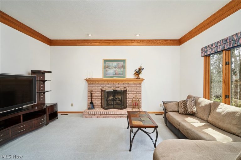 14742 King Arthurs Court, North Royalton, OH - Photo 8
