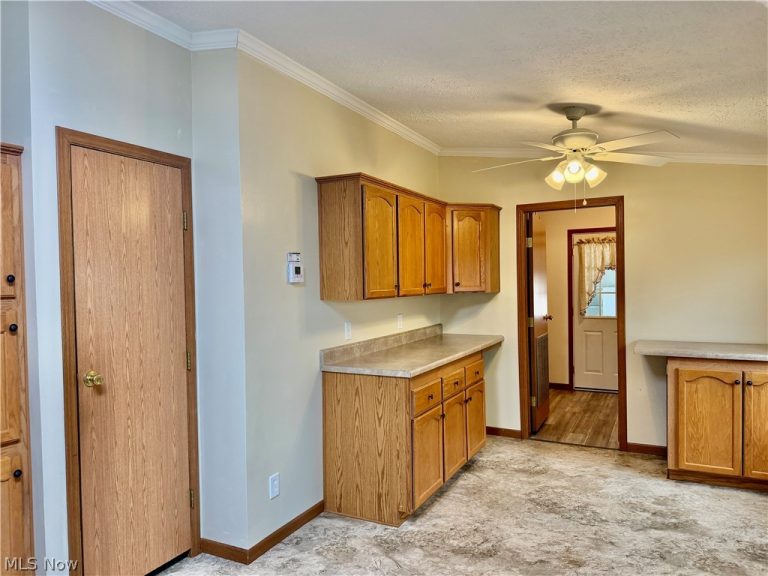5665 Innkeeper Street, Dennison, OH - Photo 5