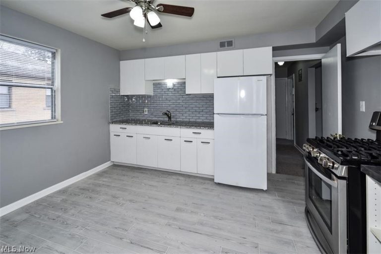 2346 Westmoor, Rocky River, OH - Photo 3