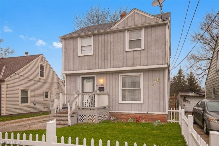 12214 Bennington Avenue, Cleveland, OH - Photo 2