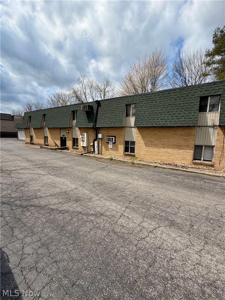 21 Wayne Street #1, Niles, OH, 44446