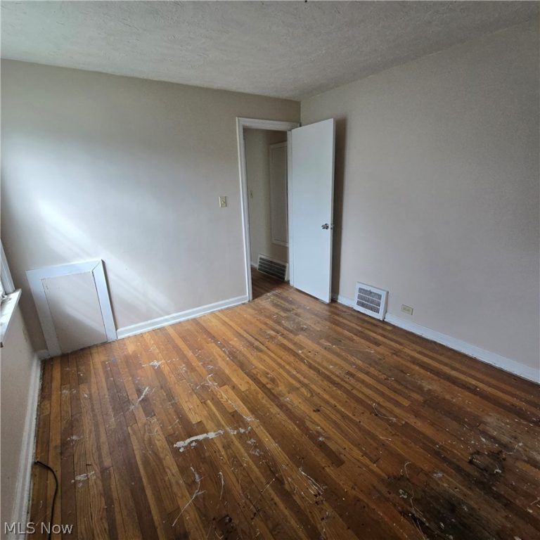3710 Pennington Road, Shaker Heights, OH - Photo 6
