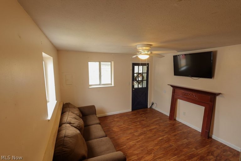 710 21st Street, Vienna, WV - Photo 2