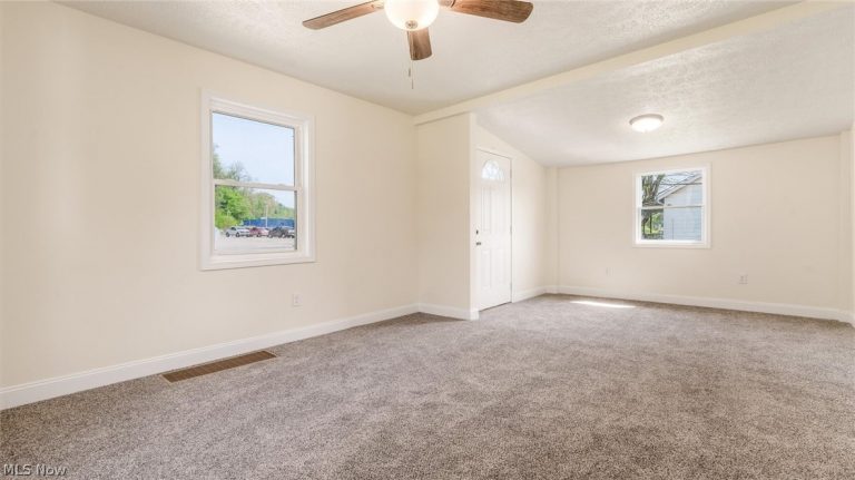 2036 Ridge Avenue, Zanesville, OH - Photo 4