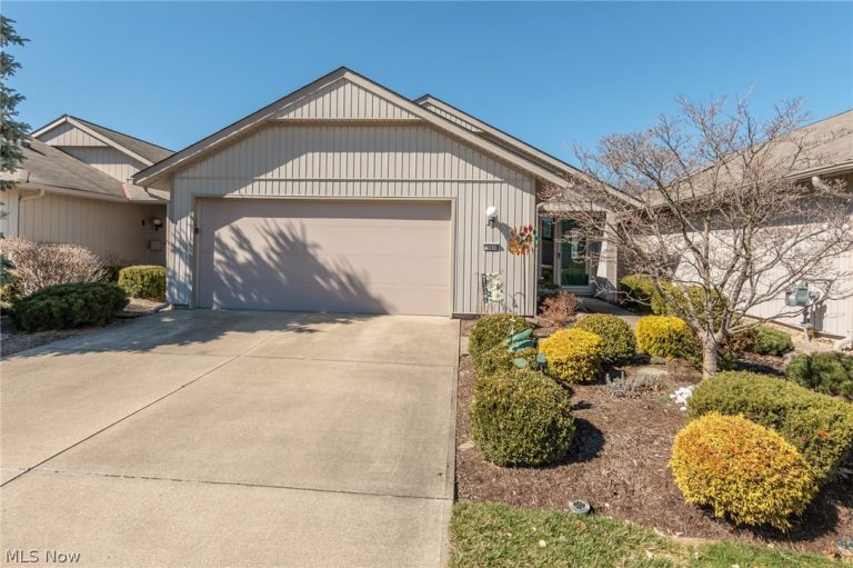12410 Altis Court, Strongsville, OH - Photo 2