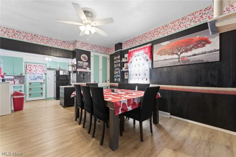 125 Indiana Avenue, Sebring, OH - Photo 5
