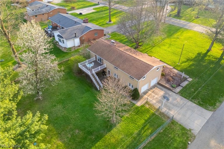 1006 Marquardt Avenue, North Canton, OH - Photo 4