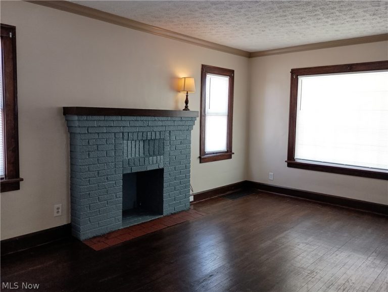 212 Curry Place, Youngstown, OH - Photo 4
