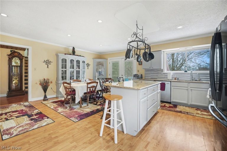 1511 Homestead Drive, East Liverpool, OH - Photo 6