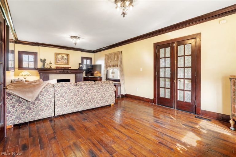 1015 Portage Street, North Canton, OH - Photo 8