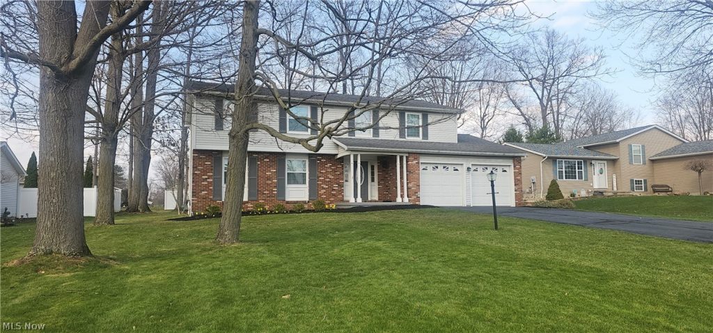 6884 Slippery Rock Drive, Canfield, OH