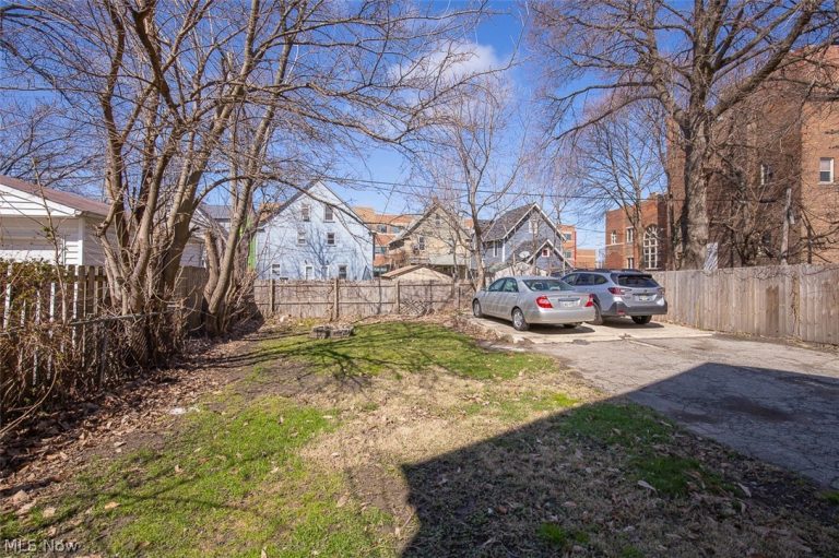 6606 Fir Avenue, Cleveland, OH - Photo 4